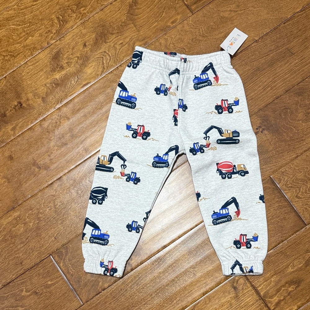 NWT Size 2T Garanimals  Construction Truck Print Joggers